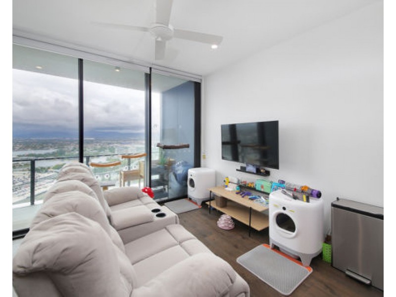 13207/5 The Darling Avenue, Broadbeach QLD 4218
