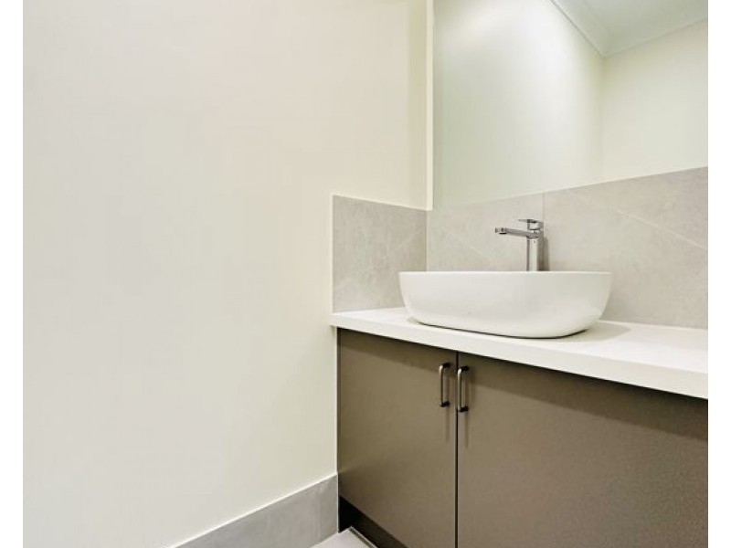 20 Babiana Street, Alexandra Hills QLD 4161