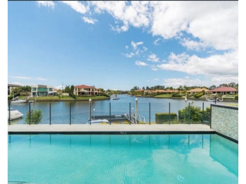2330 Cressbrook Dr, Hope Island QLD 4212