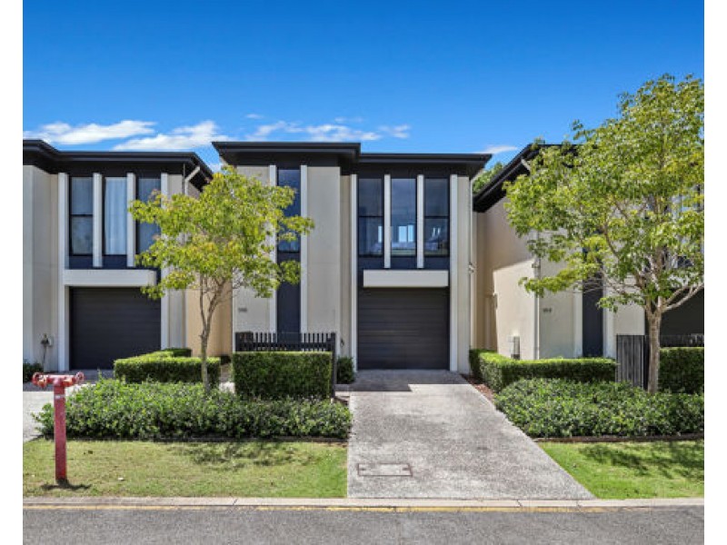 102 North Hill Drive Robina, Robina QLD 4226