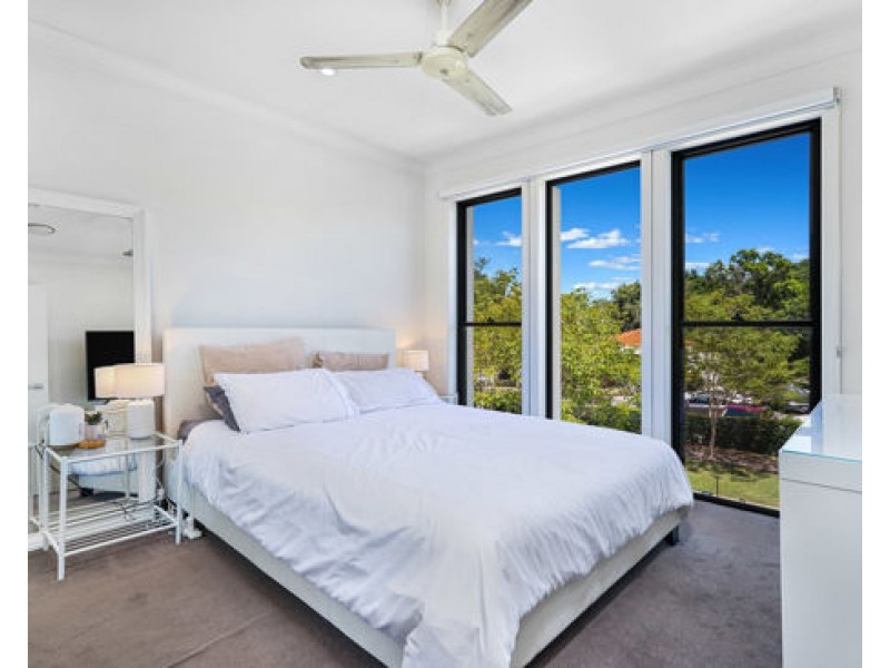 102 North Hill Drive Robina, Robina QLD 4226