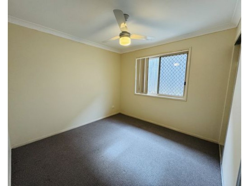 18 Spruce Street, Loganlea QLD 4131