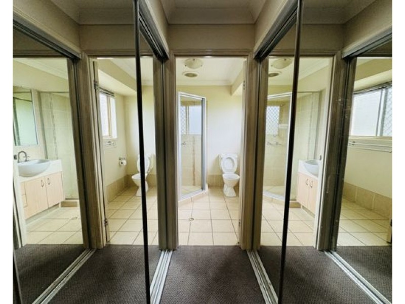 18 Spruce Street, Loganlea QLD 4131