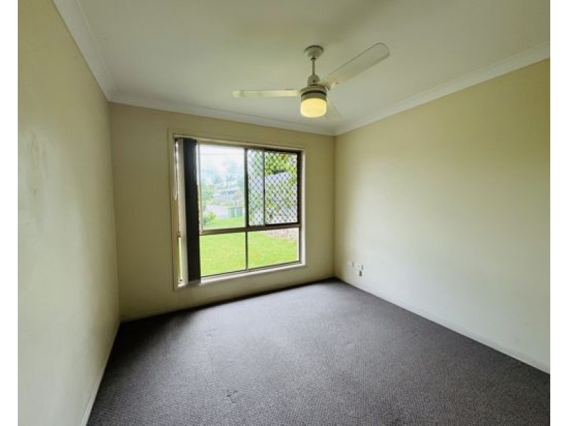 18 Spruce Street, Loganlea QLD 4131