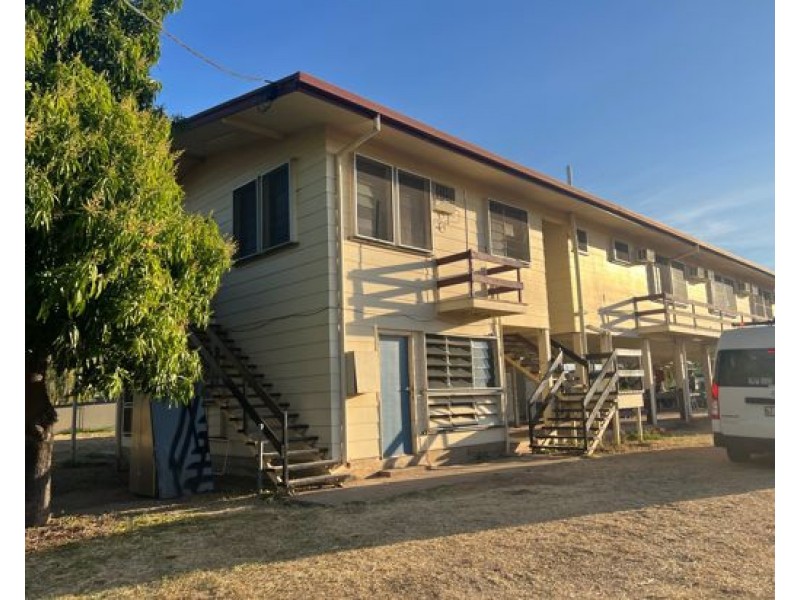 7 Sullivan Street, Emerald QLD 4720