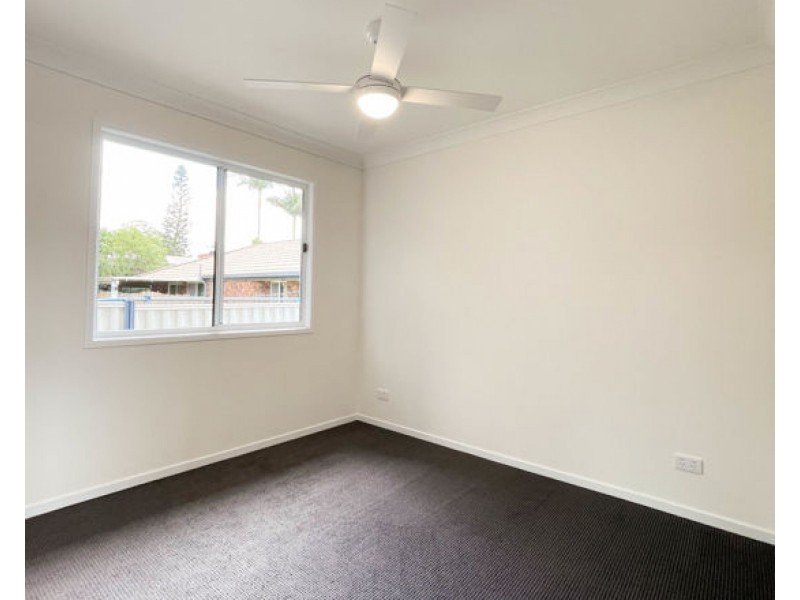 2B Barcrest Court, Crestmead QLD 4132