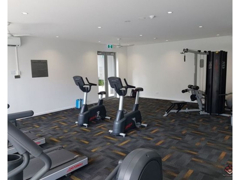 4208/1-7 Waterford Court, Bundall QLD 4217