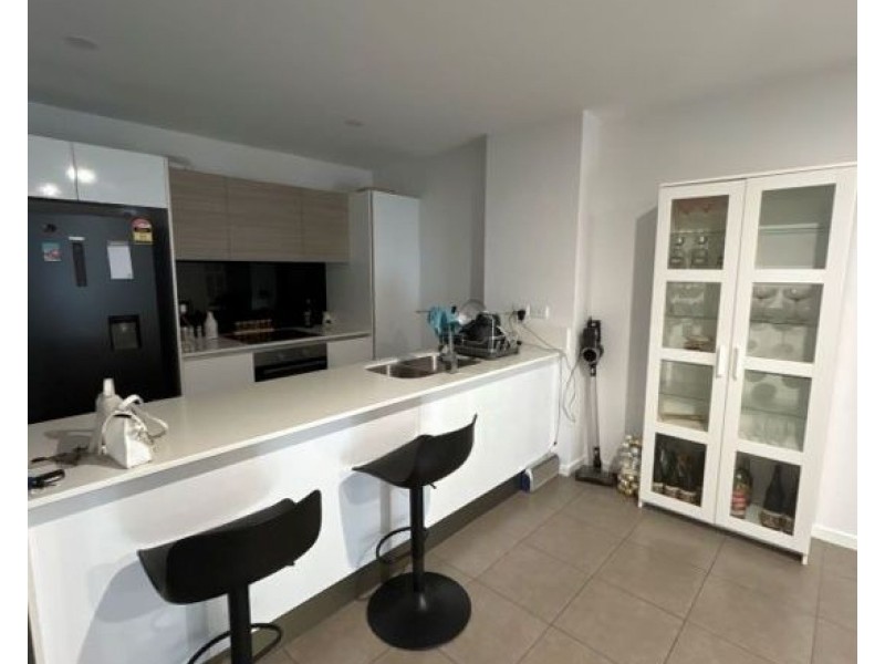 4208/1-7 Waterford Court, Bundall QLD 4217