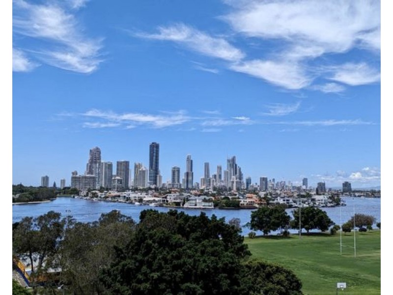 1007/2 Aqua Street, Southport QLD 4215