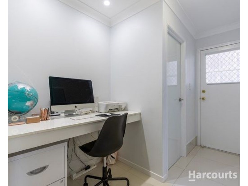 7 Tantanoola Street, Parkinson QLD 4115