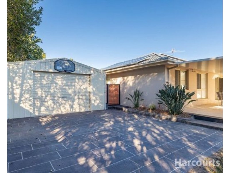 7 Tantanoola Street, Parkinson QLD 4115