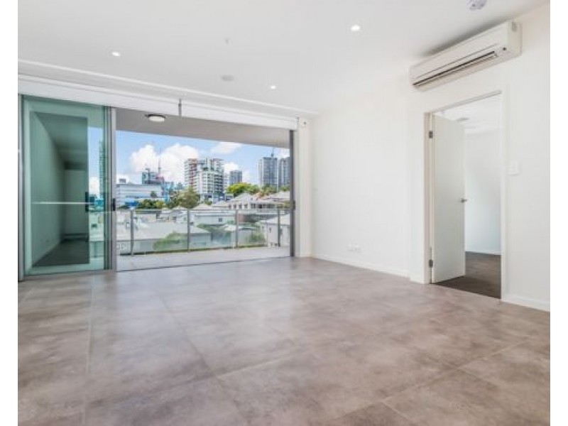 202/5 Cameron Street, South Brisbane QLD 4101