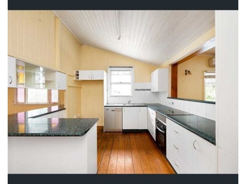 36 Rossiter Street, Morningside QLD 4170