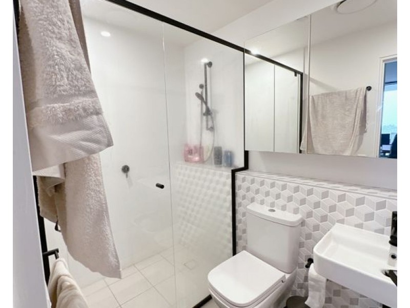 1212/62 Logan Road, Woolloongabba QLD 4102