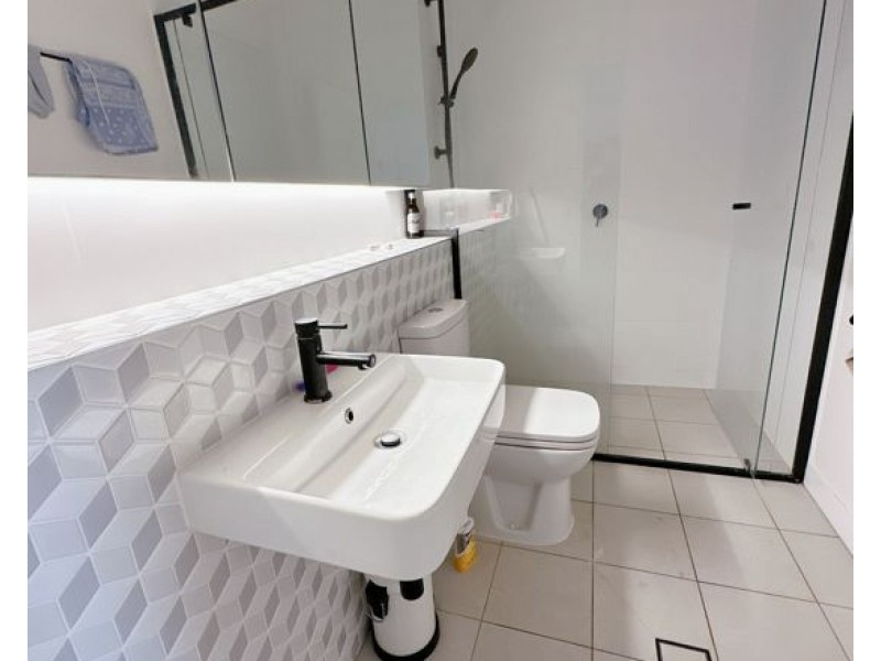 1212/62 Logan Road, Woolloongabba QLD 4102