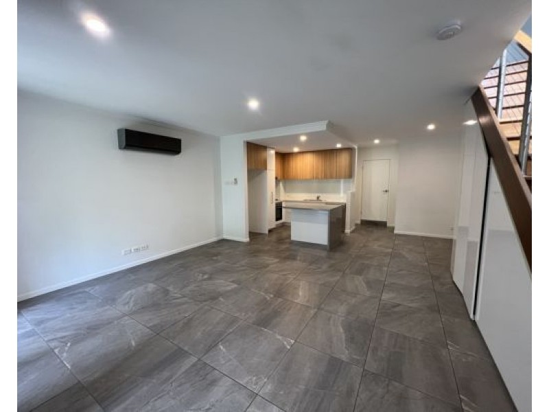 12 Fairlight Avenue, Robina QLD 4226