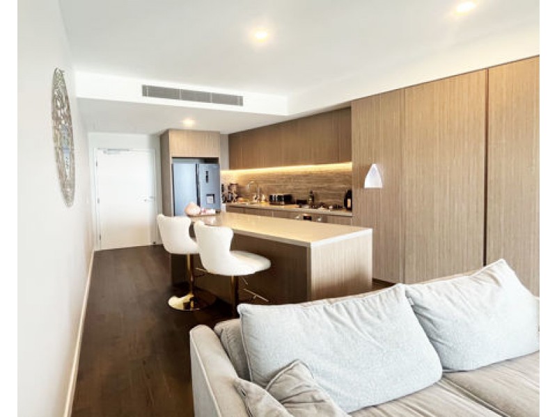 5 The Darling Avenue, Broadbeach QLD 4218