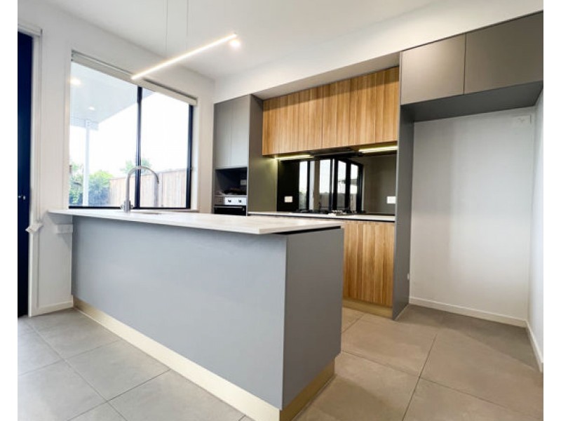 37/8 BEN DALLEY DRIVE, Helensvale QLD 4212