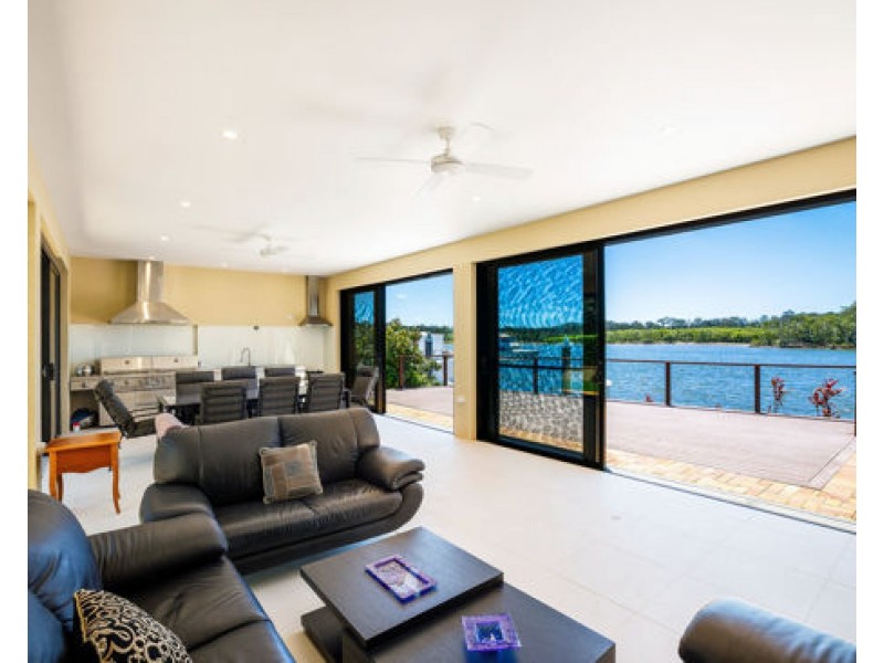 5306 Marine Drive North, Sanctuary Cove QLD 4212