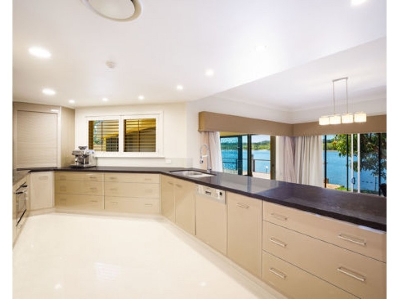 5306 Marine Drive North, Sanctuary Cove QLD 4212