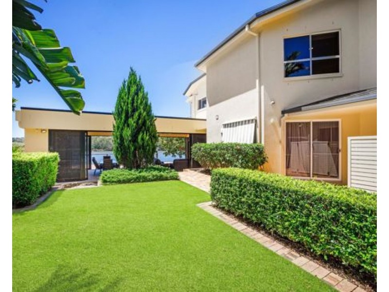 5306 Marine Drive North, Sanctuary Cove QLD 4212