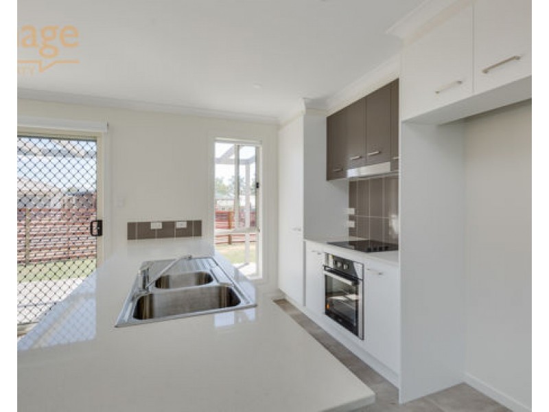 86 FLORA TERRACE, Pimpama QLD 4209