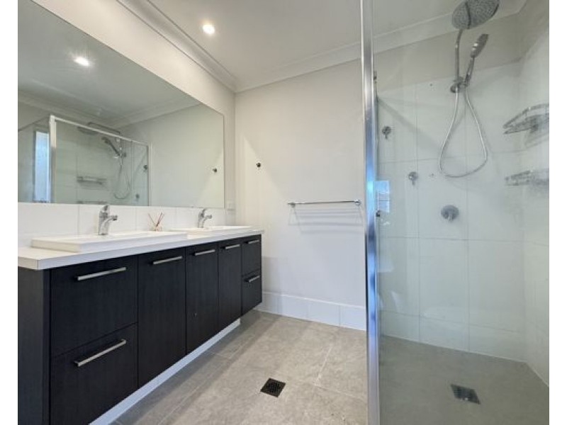 51 Bentley Street, Heathwood QLD 4110