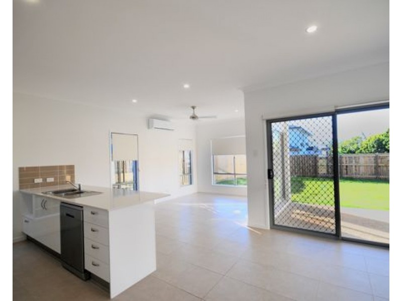 8 Walnut Street, Rochedale QLD 4123