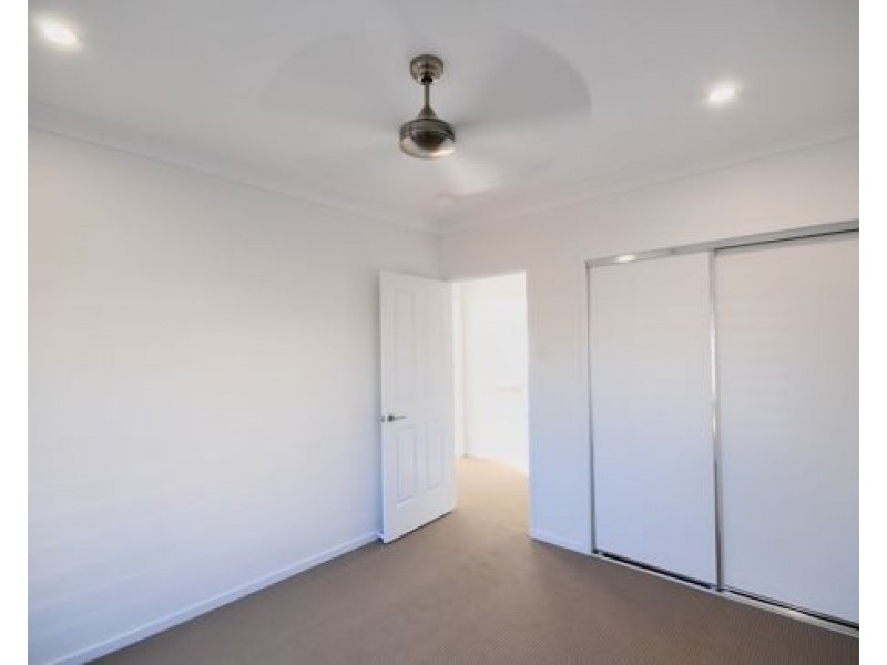 8 Walnut Street, Rochedale QLD 4123