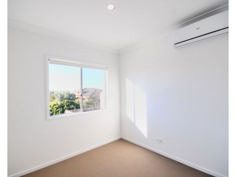 8 Walnut Street, Rochedale QLD 4123