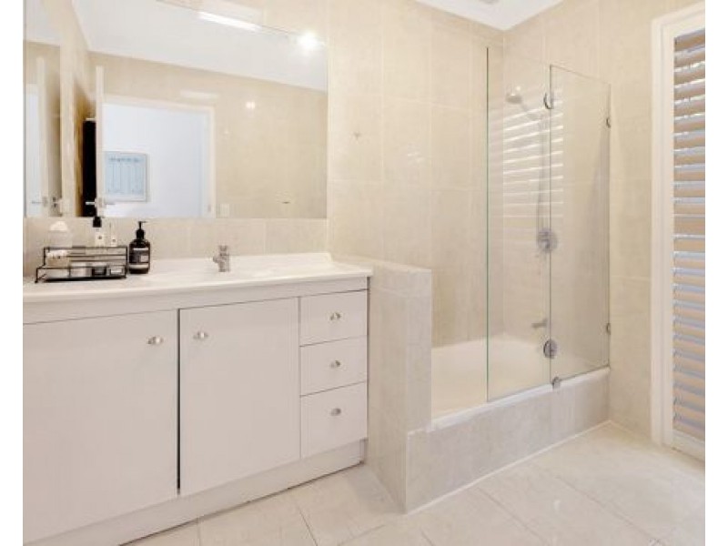 26 Berrigan Street, Southport QLD 4215