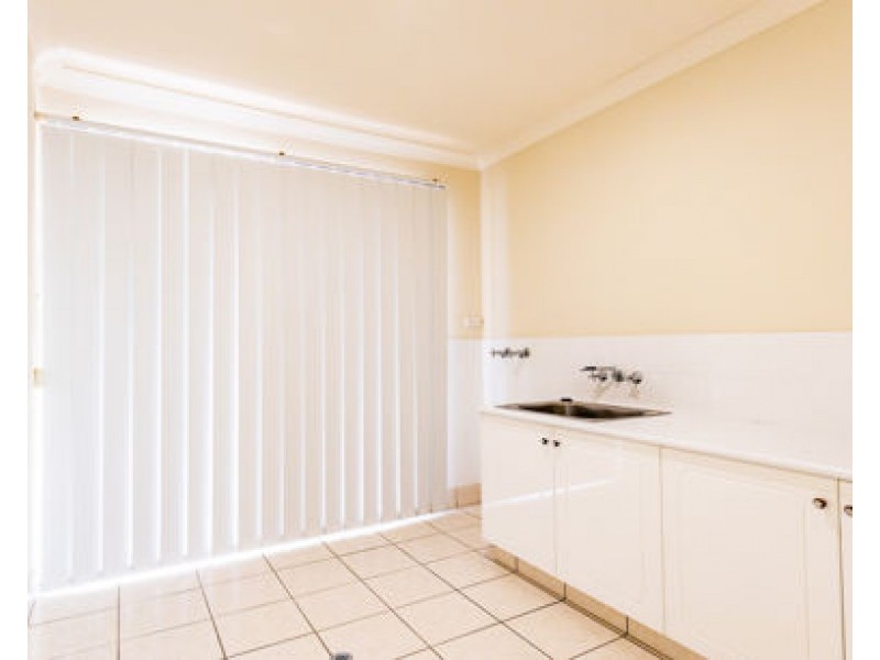 25 King Arthurs Ct, Paradise Point QLD 4216