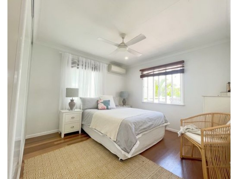 230 Ernest Street, Lota QLD 4179