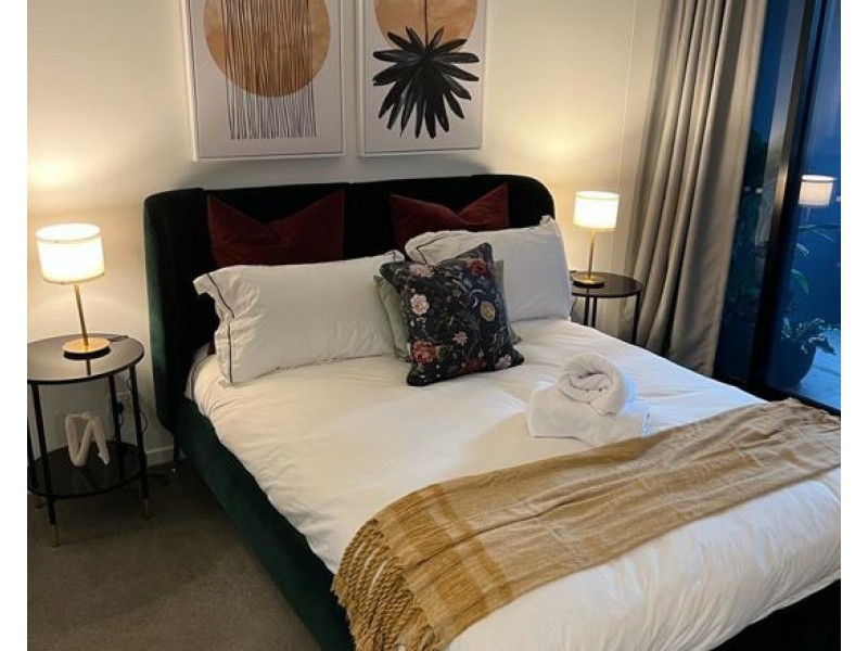 205/19 Deshon Street, Woolloongabba QLD 4102