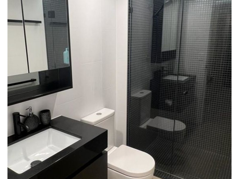 205/19 Deshon Street, Woolloongabba QLD 4102