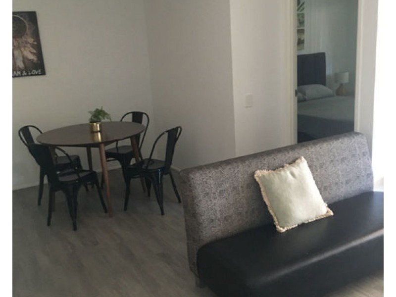 U37 11-17 Philip Avenue, Broadbeach, Broadbeach QLD 4218