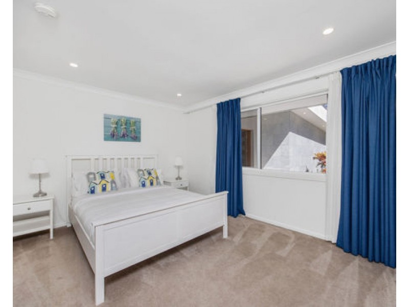 4 Earle Court, Tallai QLD 4213