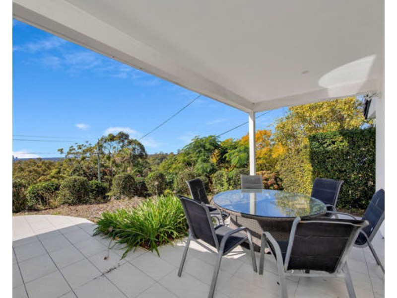 4 Earle Court, Tallai QLD 4213