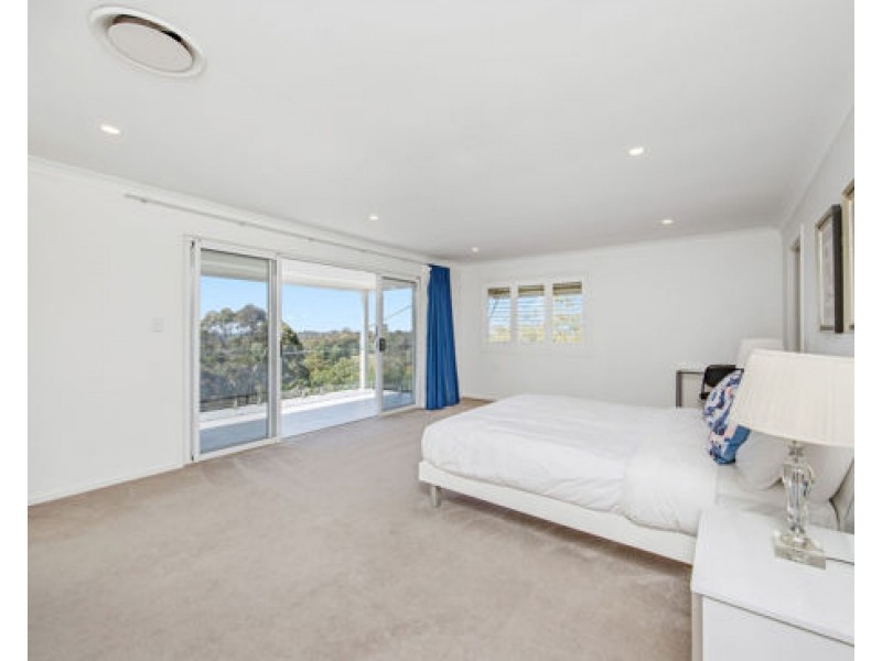 4 Earle Court, Tallai QLD 4213