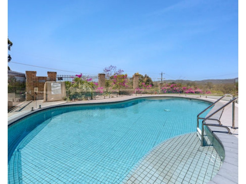 4 Earle Court, Tallai QLD 4213