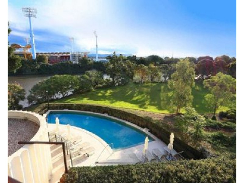 301W/1 Marina Drive, Benowa QLD 4217