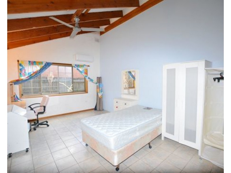 170 PINELANDS RD, Sunnybank Hills QLD 4109