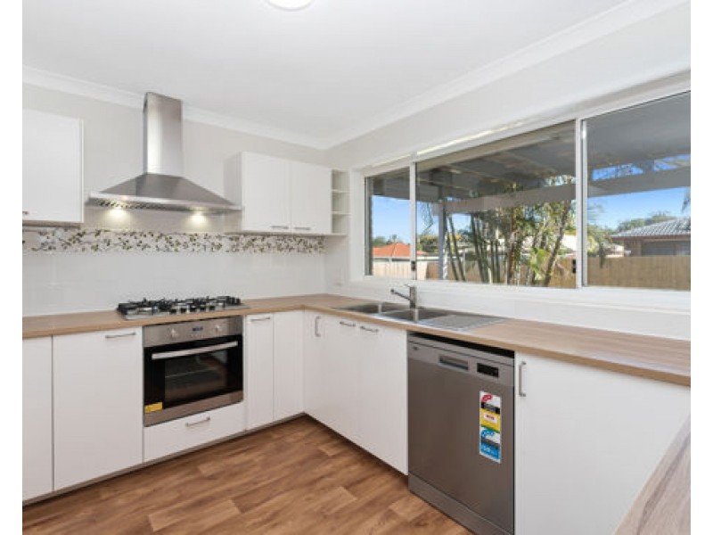 16 LYNDON COURT, Boronia Heights QLD 4124
