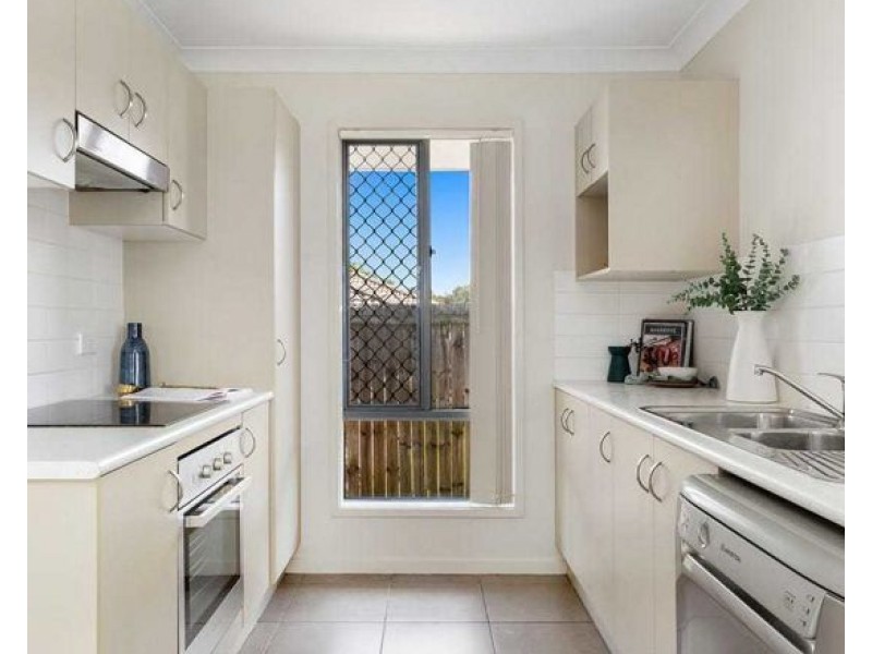 11 Scott Way, Redbank Plains QLD 4301