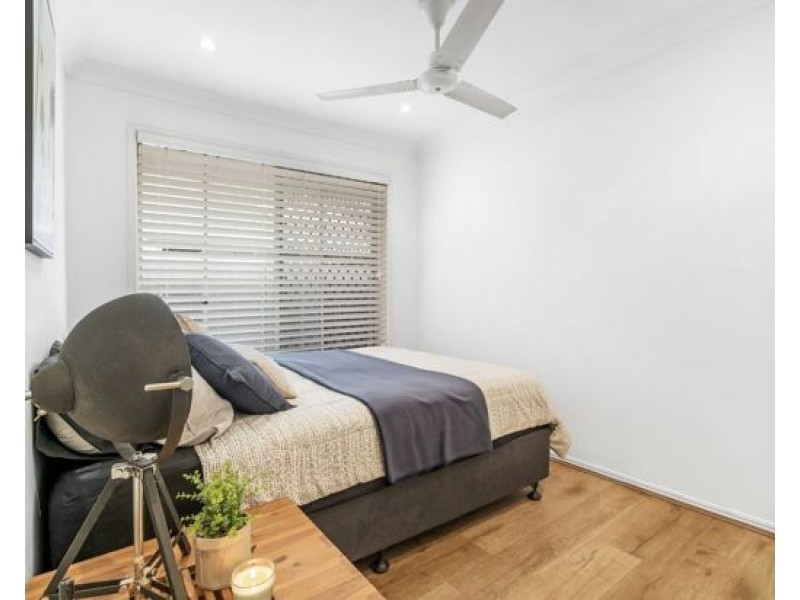 5 Poeppel Place, Helensvale QLD 4212