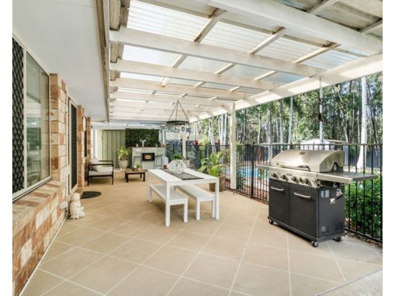 5 Poeppel Place, Helensvale QLD 4212