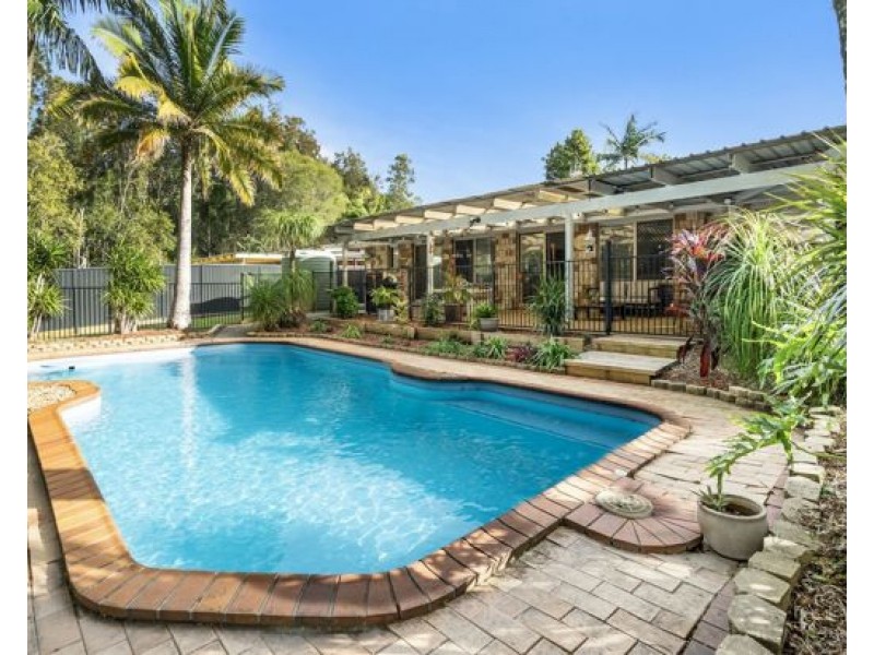 5 Poeppel Place, Helensvale QLD 4212
