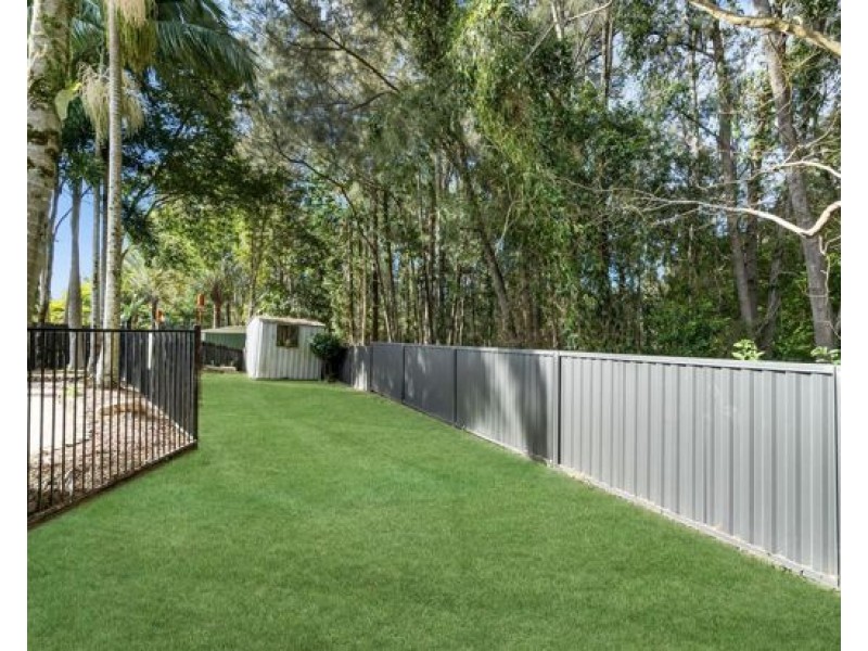 5 Poeppel Place, Helensvale QLD 4212