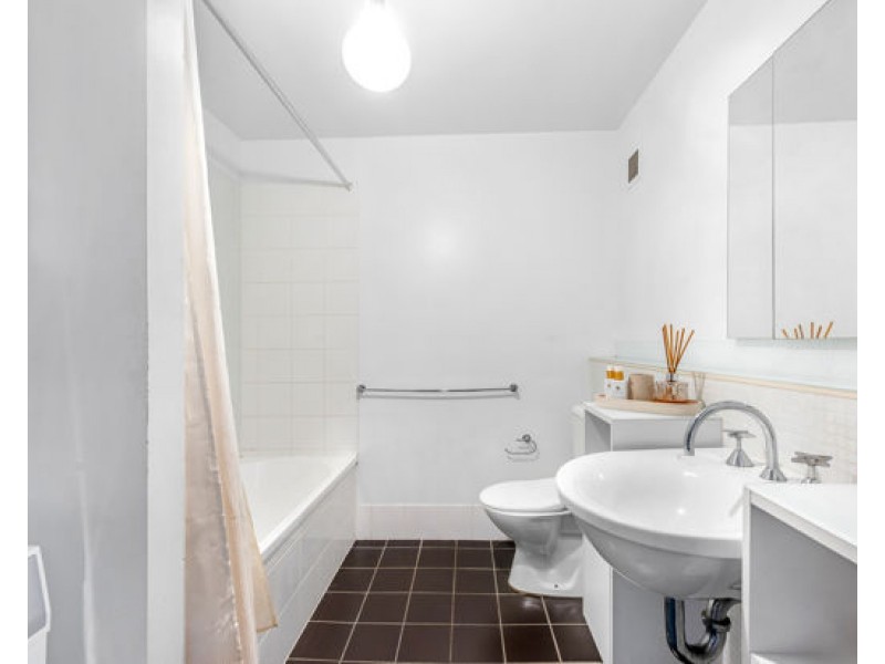 209/88 Macquarie Street, Teneriffe QLD 4005