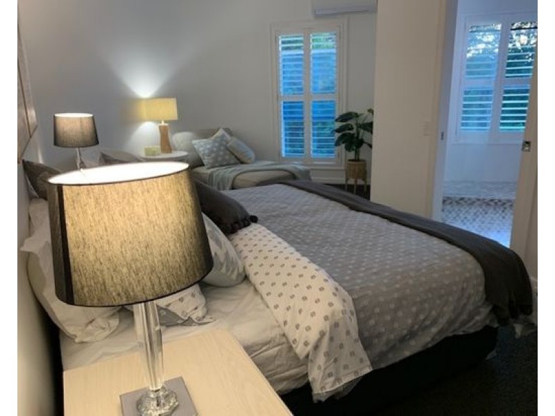 2E/11 Eady Avenue,, Broadbeach Waters QLD 4218